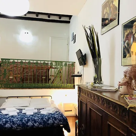 Domus Celentano Holiday home *